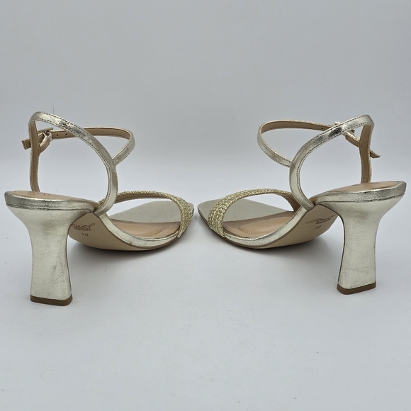 NWOT Jewel Badgley Mischka Heddia Woven Vamp Heeled Sandals, Gold, Women's 10 - Picture 8 of 16